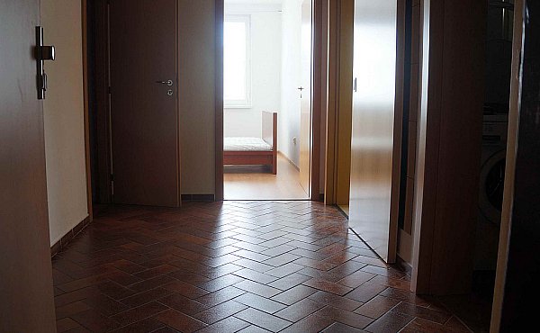 Veľký 2-izbový, zariadený byt na prenájom vo Vrakuni